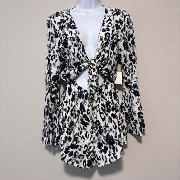 Bar III Women's Small Black White Spot Knot-Front Romper Swim Coverup NWT - Picture 3 of 5